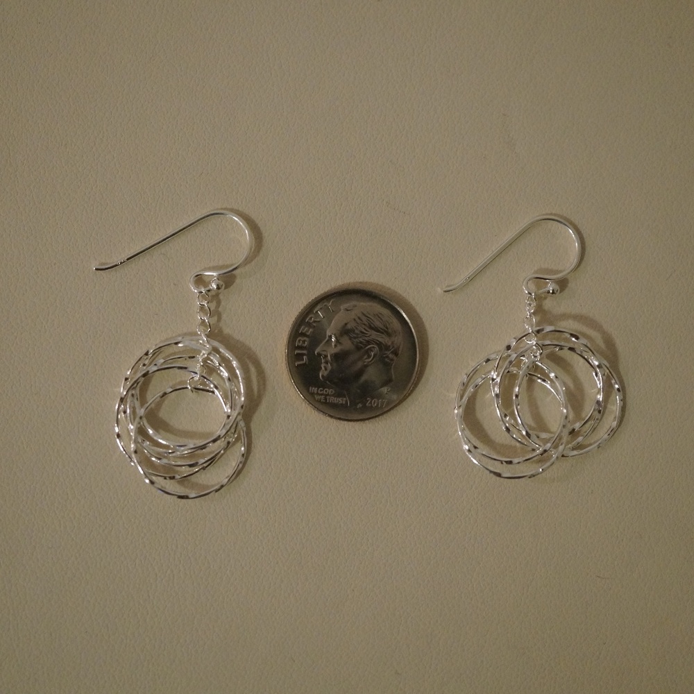 .925 Sterling Silver Fancy Circle Earrings - Picture 4 of 4